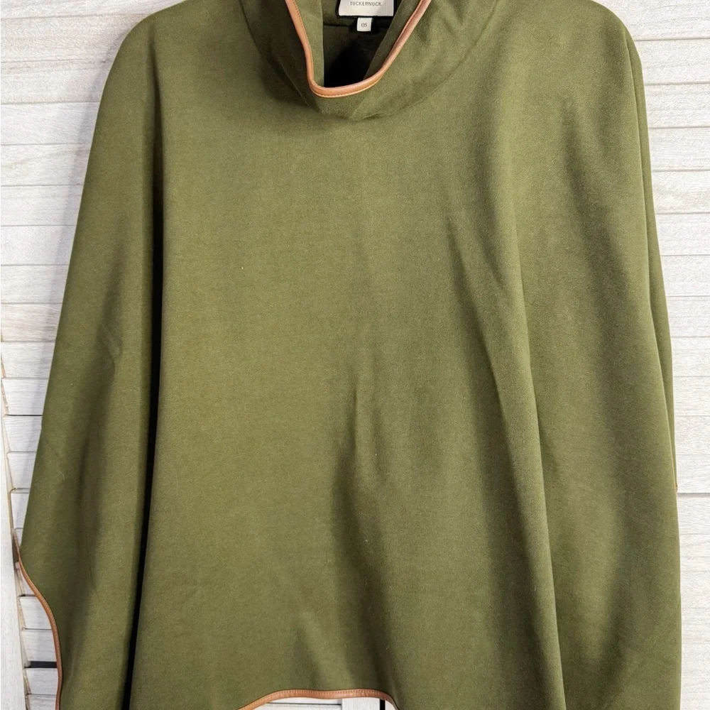 Tuckernuck Forest Green Piper Poncho OS Great Condition Faux Leather Trim Preppy